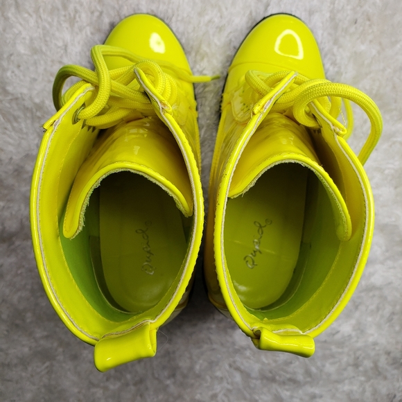 Quipid Neon Yellow Combat Heel - Picture 5 of 5